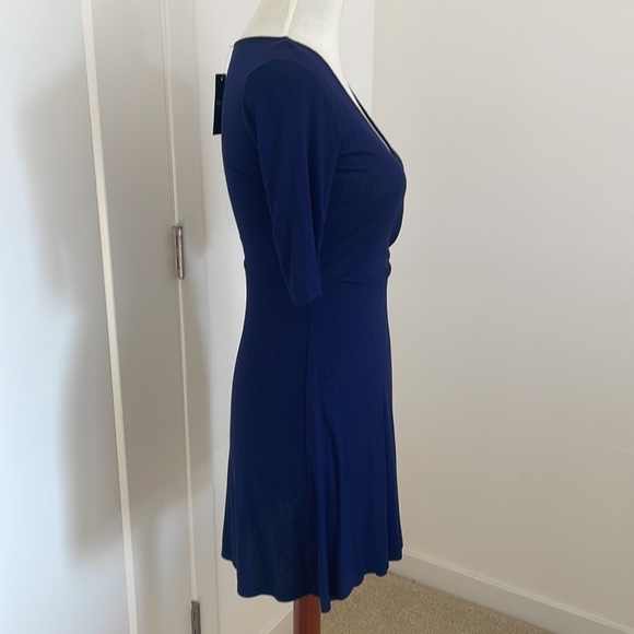 Navy Side Tie Dress with V Neck - Picture 4 of 7